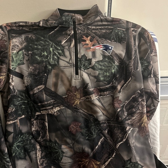 NFL majesty camo XL - Picture 4 of 5
